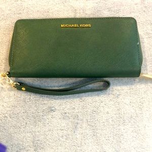Micheal Kors wallet